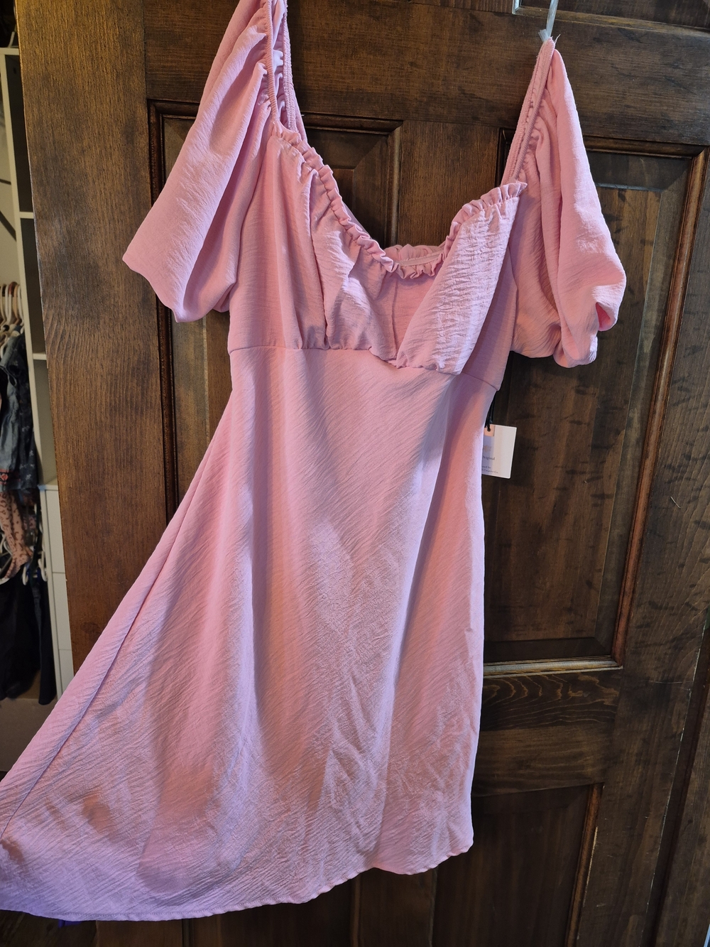 Puff-Sleeve Midi Dress in Pink - Picture 8 of 8